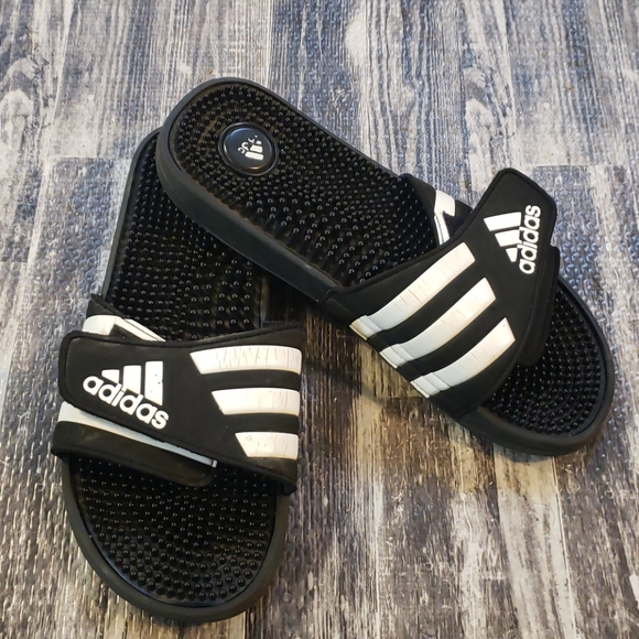 adidas Other - ADIDAS ADILETTE COMFORT ADJUSTABLE SLIDES, SIZE 9